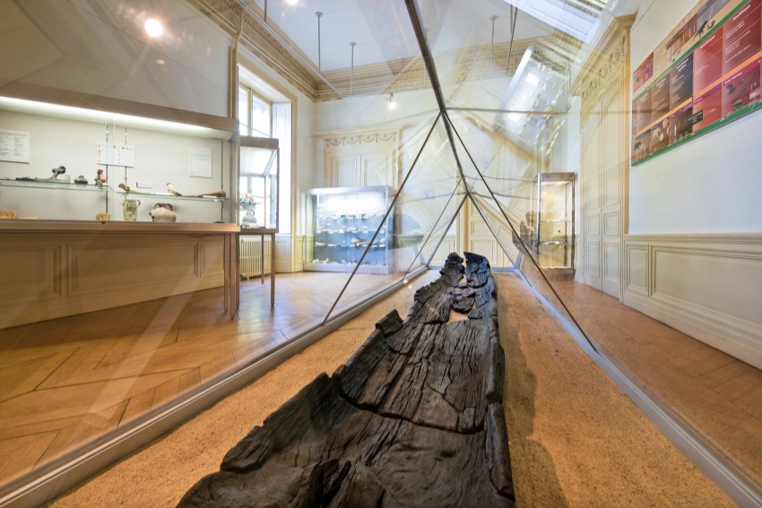 Pirogue monoxyle Les Distillateurs culturels Les Distillateurs